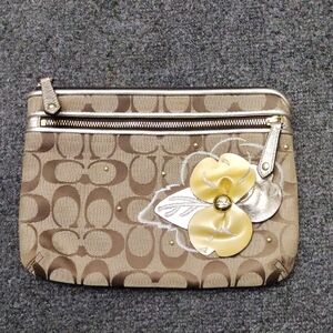 Coach Signature Daisy Flower Clutch